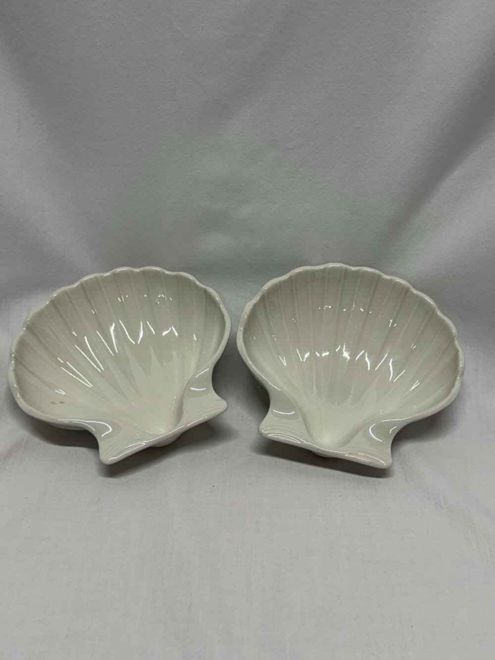Hall China Company Clam Shell Dishes Made in USA #230
